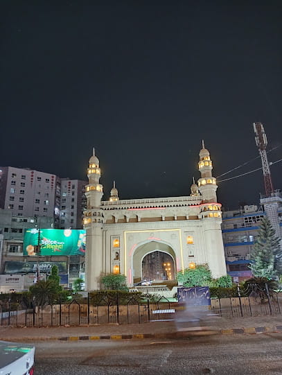 bahadurabad chowrangi food street